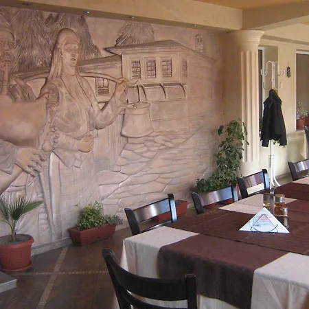 Hotel Family Yola 3*